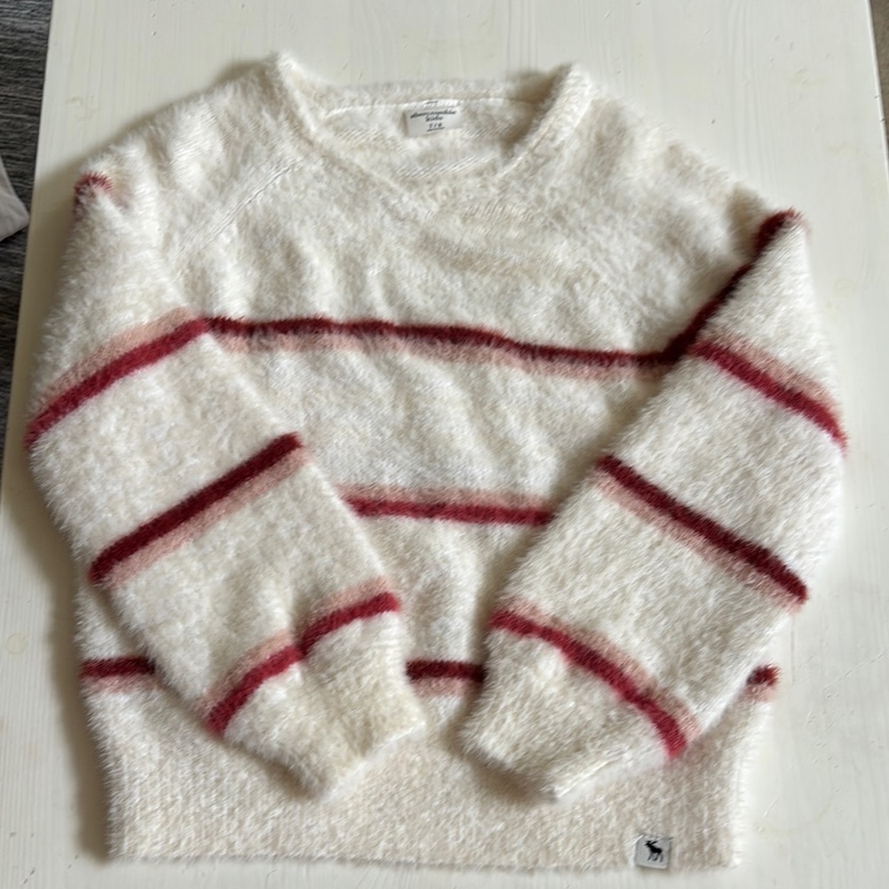 Abercrombie Kids Cream and Red V-Neck Sweater